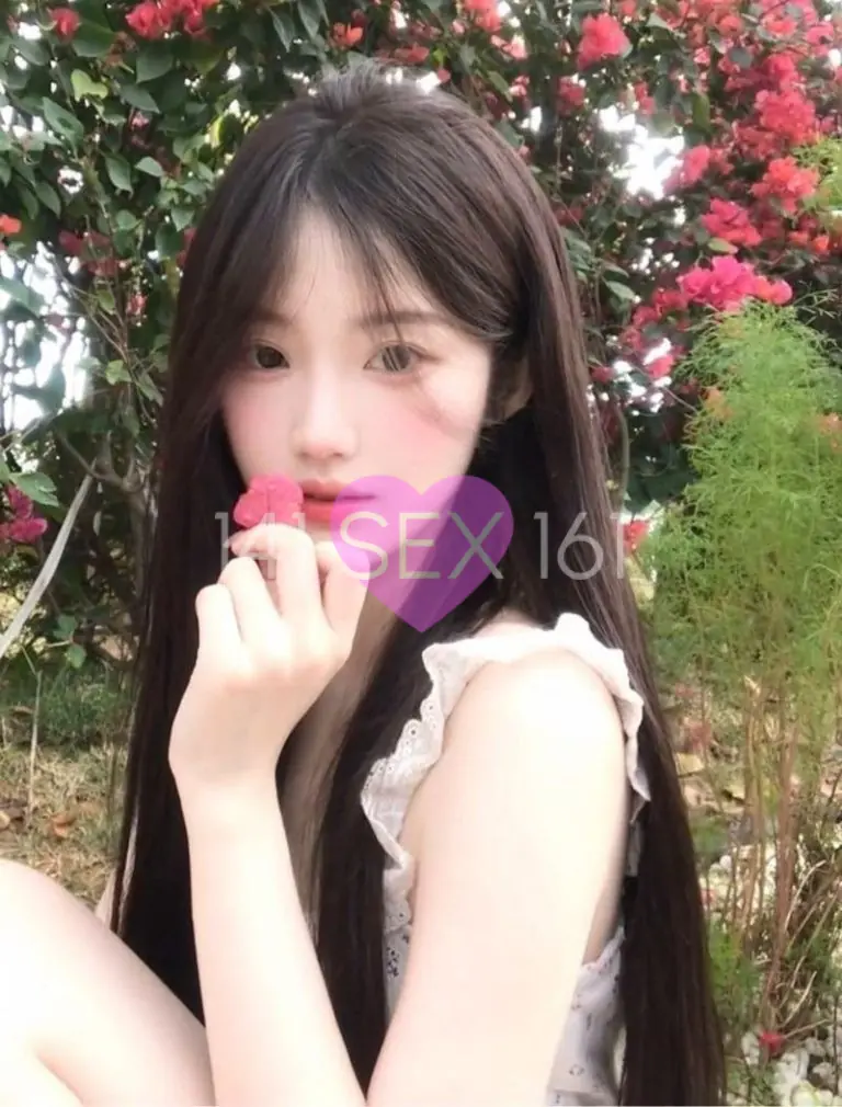 nuanyang, Age: 18, Height: 173