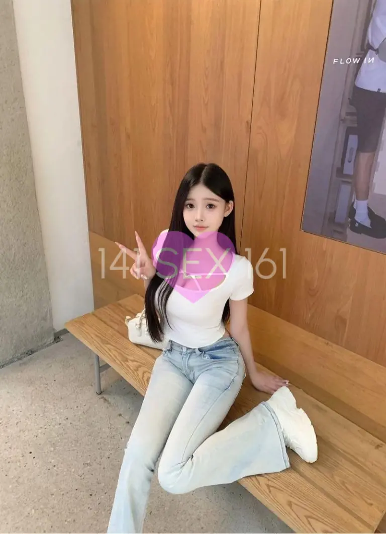 千羽, 年龄: 22, 身高: 170
