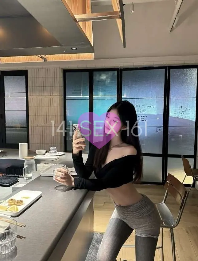 婴儿, 年龄: 19, 身高: 170