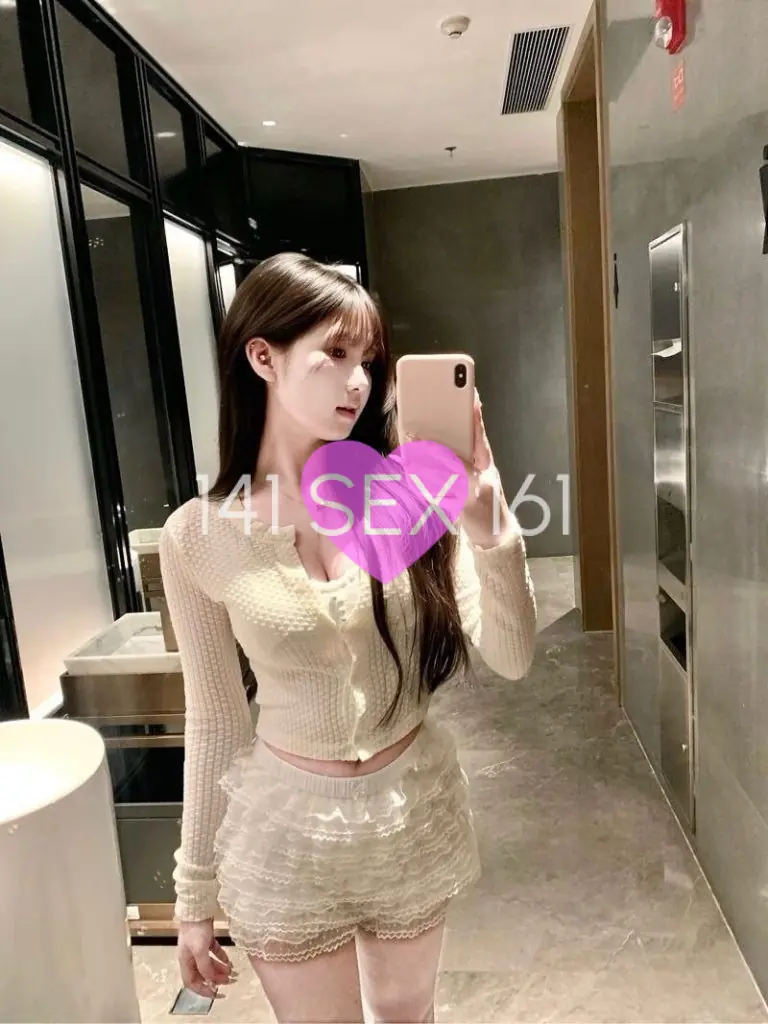婴儿, 年龄: 19, 身高: 166