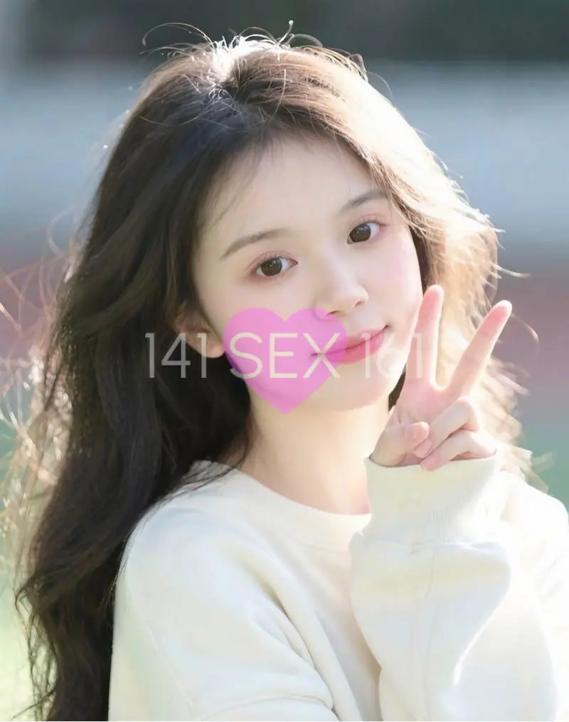 ruanmeng, Age: 19, Height: 161 cm, Parameters: 33-24-35