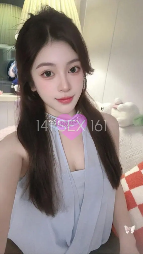 若宁, 年龄: 20, 身高: 175 厘米, 三围: 34-24-34