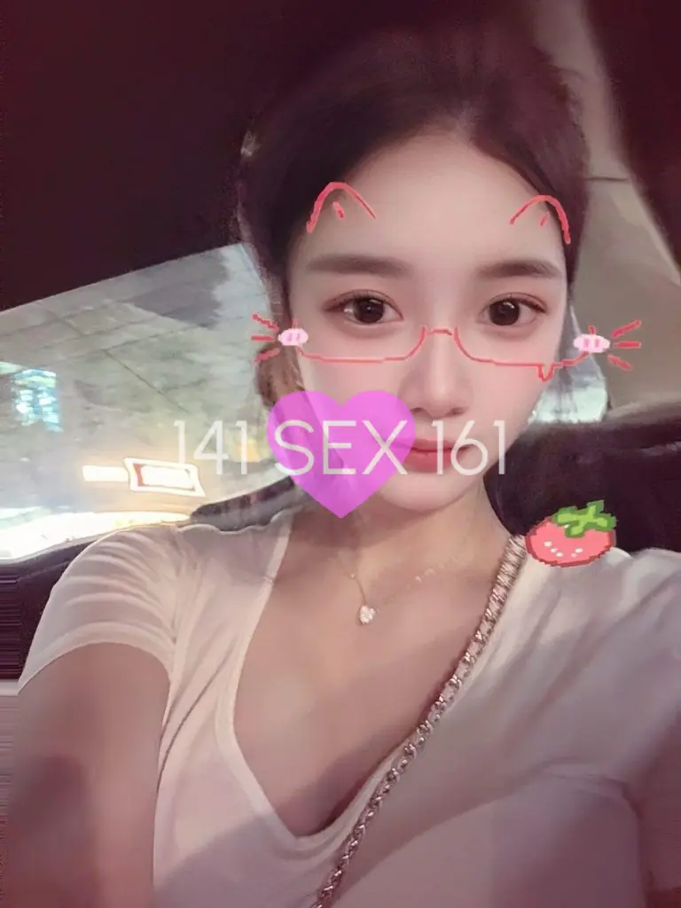 ruoxin, 年龄: 19, 身高: 169