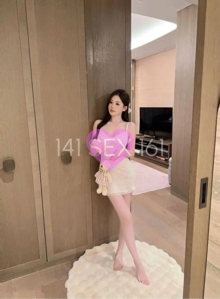 舒然, 年龄: 21, 身高: 174