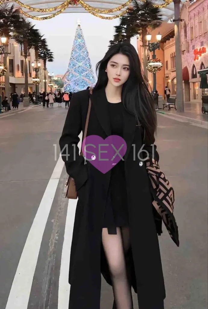 siyun, Age: 18, Height: 177 cm, Parameters: 32-24-34