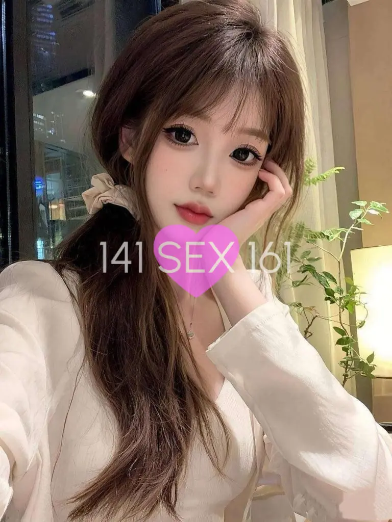 听, 年龄: 21, 身高: 179