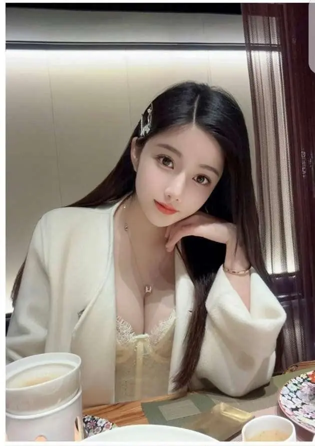 xuanhong, 年龄: 22, 身高: 165