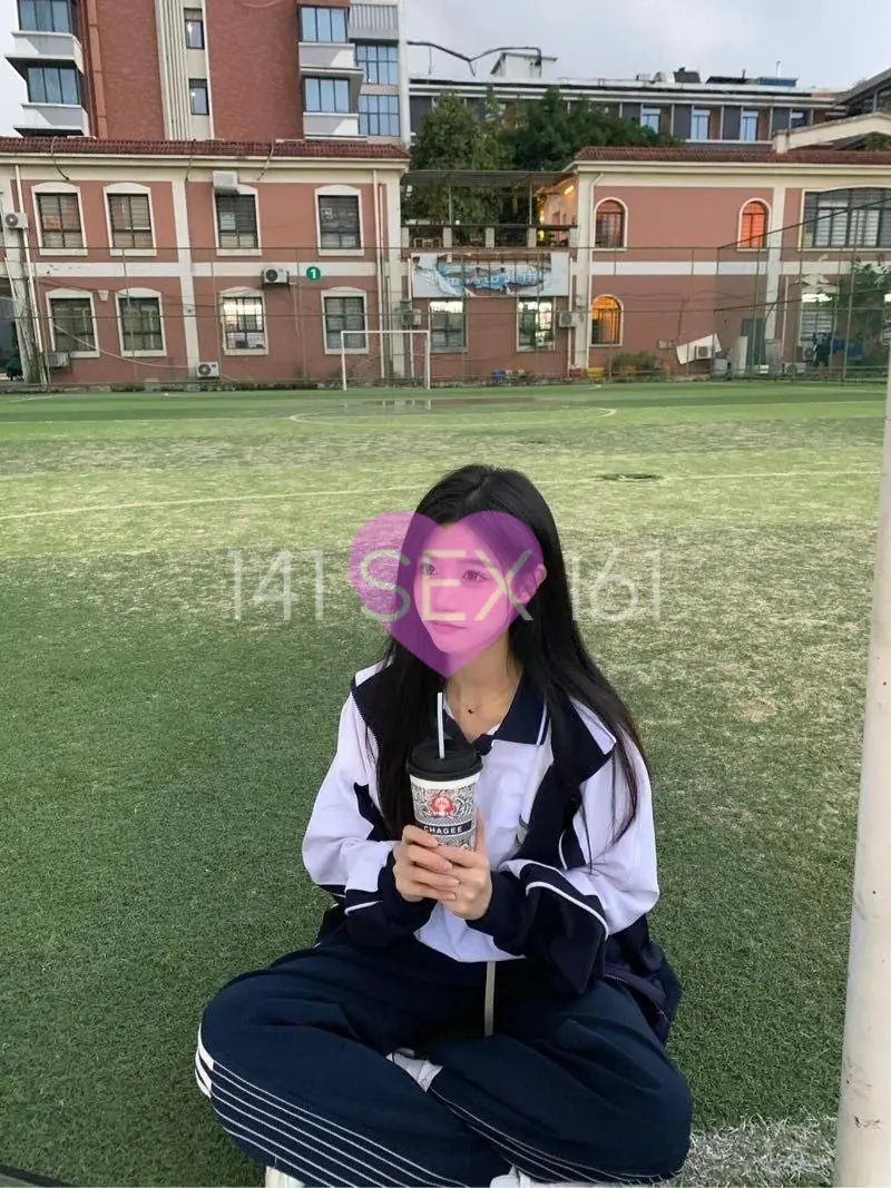 婴儿