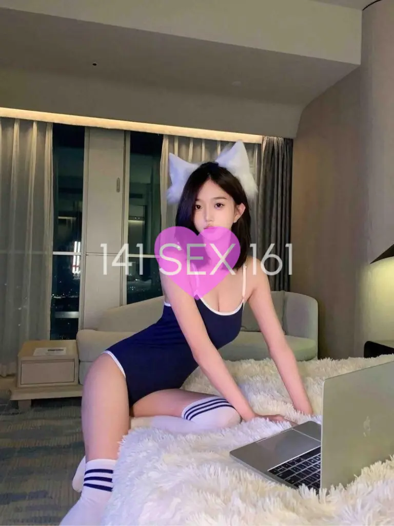 简单的, 年龄: 21, 身高: 160