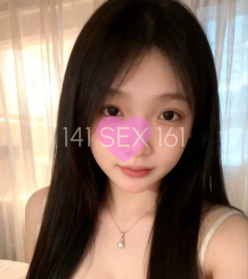 悠悠, 年龄: 18, 身高: 160 厘米, 三围: 34-24-35