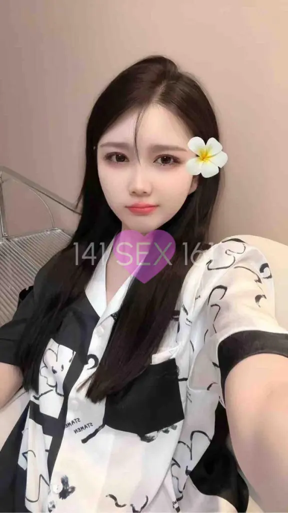 yuexi, 年龄: 18, 身高: 171 厘米, 三围: 32-24-34