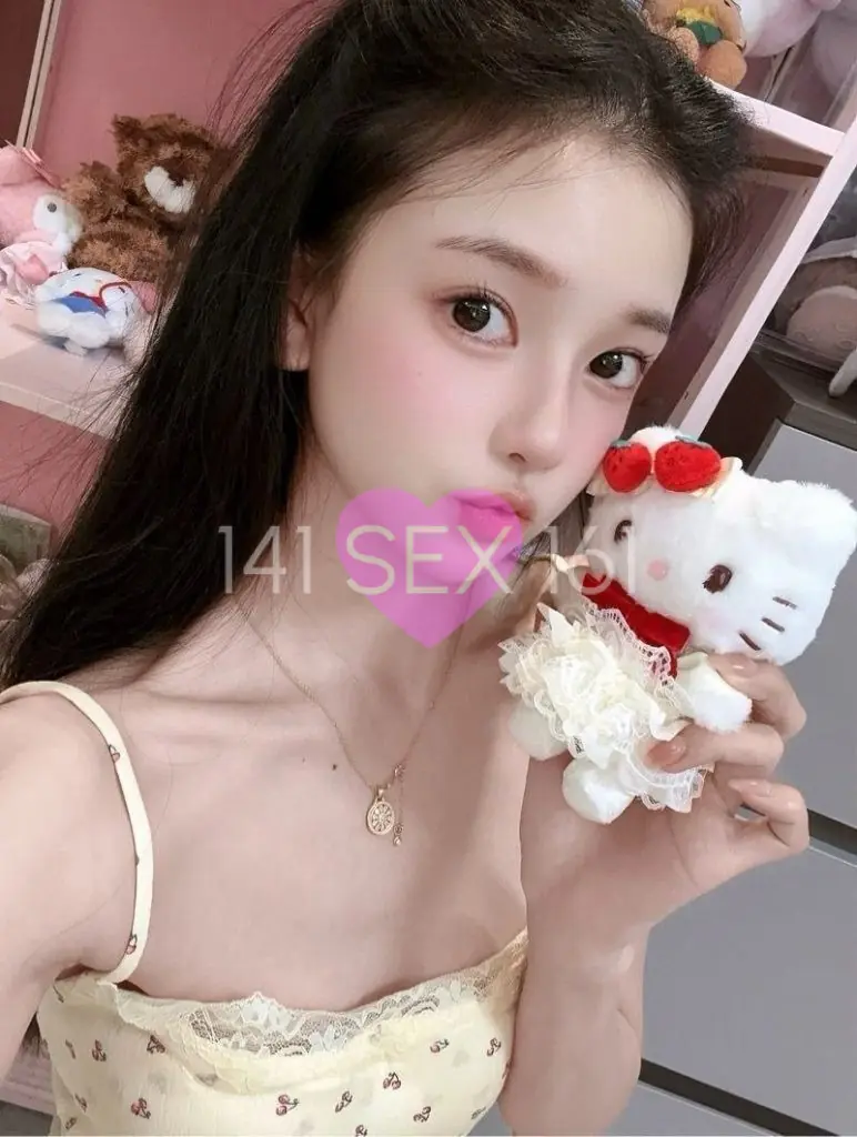 baby, Age: 20, Height: 168 cm, Parameters: 32-24-34