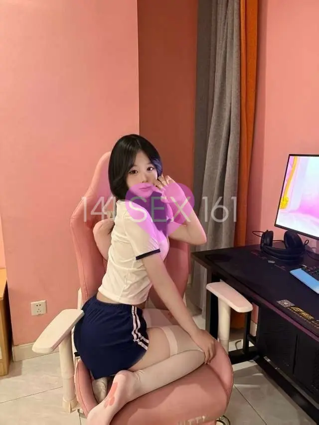 婴儿, 年龄: 18, 身高: 167