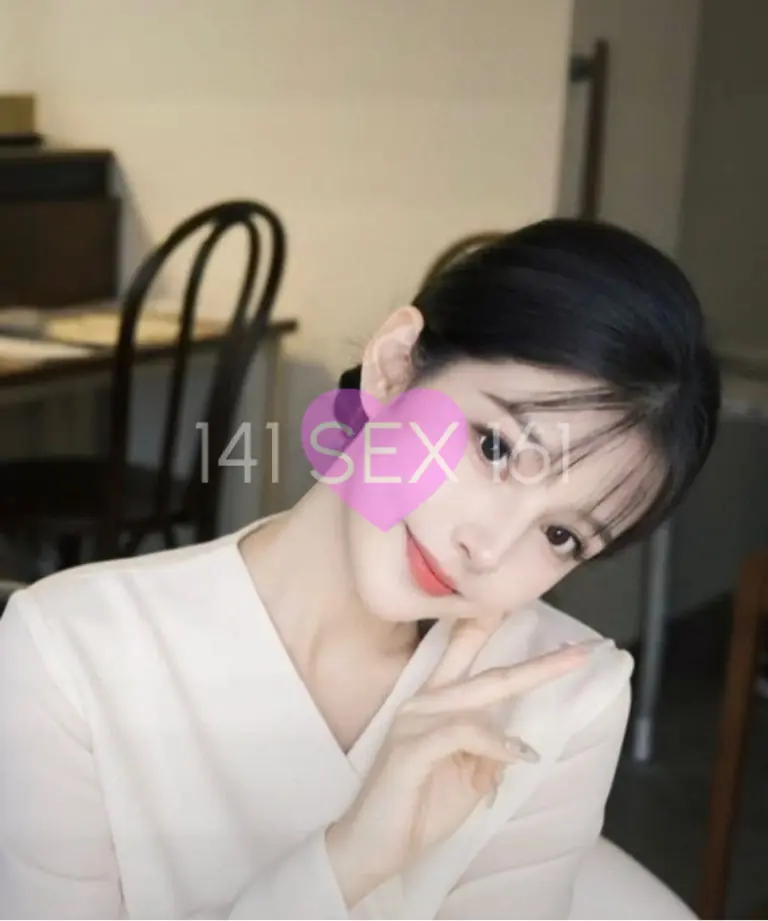 婴儿, 年龄: 20, 身高: 169