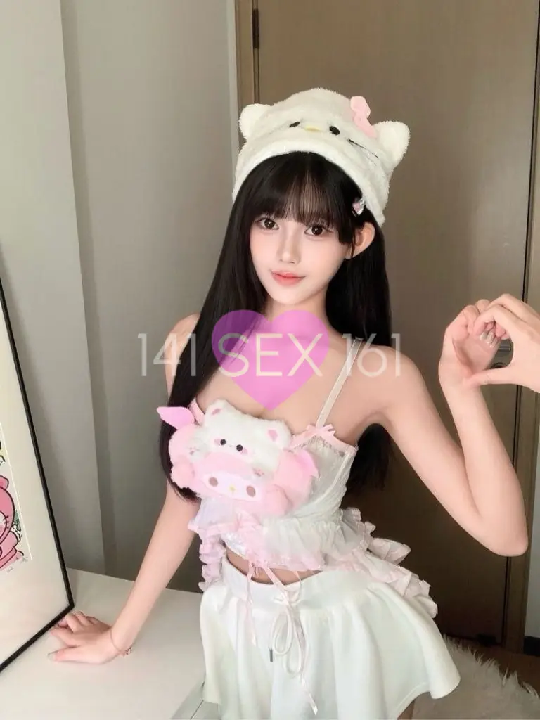 baby, Age: 19, Height: 165 cm, Parameters: 33-23-34