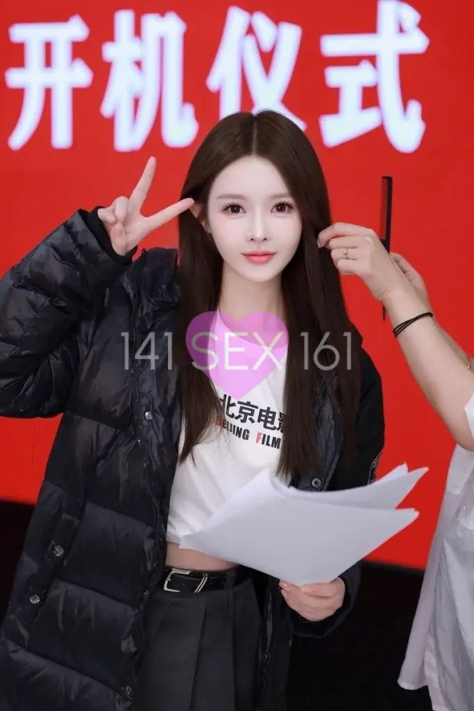 婴儿, 年龄: 19, 身高: 168 厘米, 三围: 32-23-34