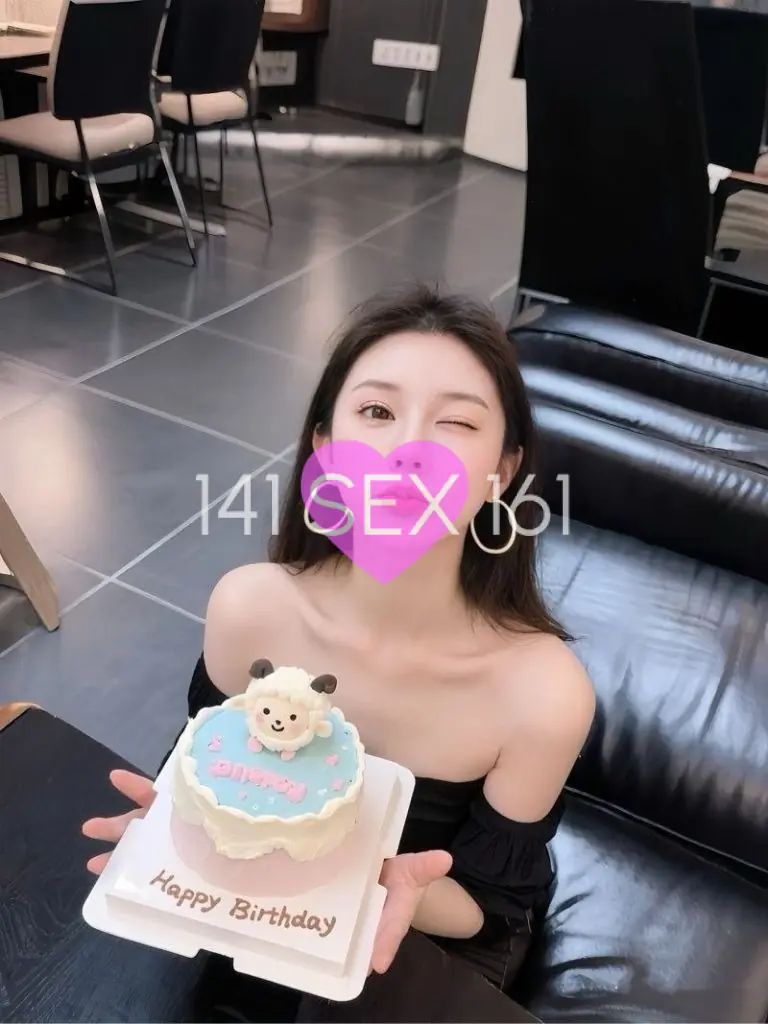 婴儿, 年龄: 20, 身高: 173