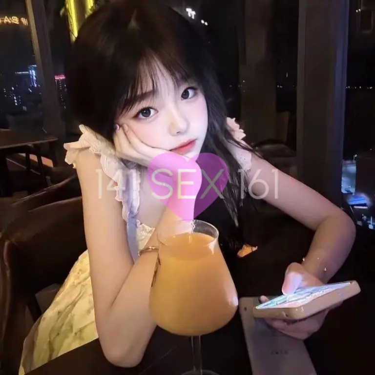 婴儿, 年龄: 19, 身高: 168