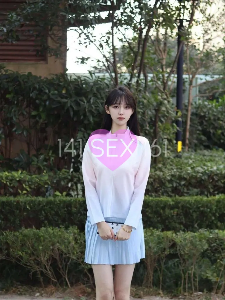 婴儿, 年龄: 18, 身高: 175 厘米, 三围: 32-23-34