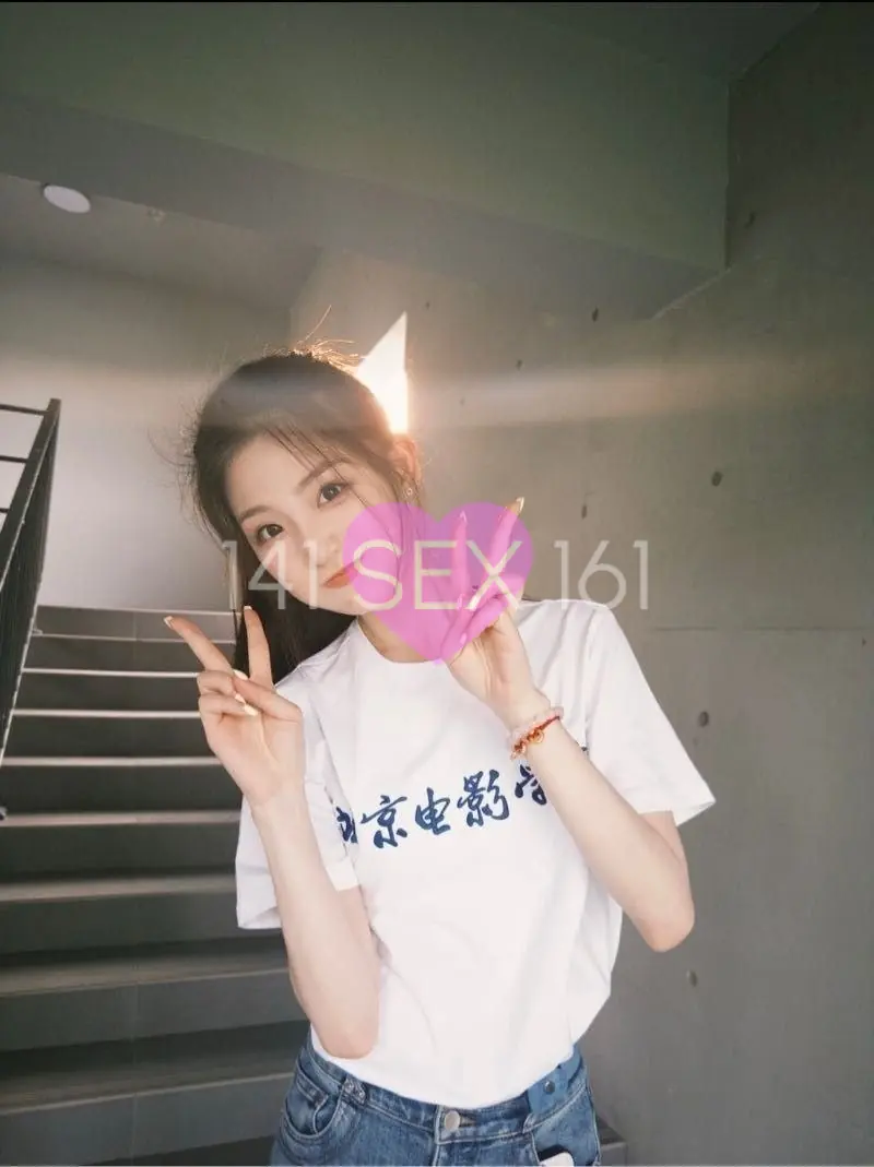 婴儿