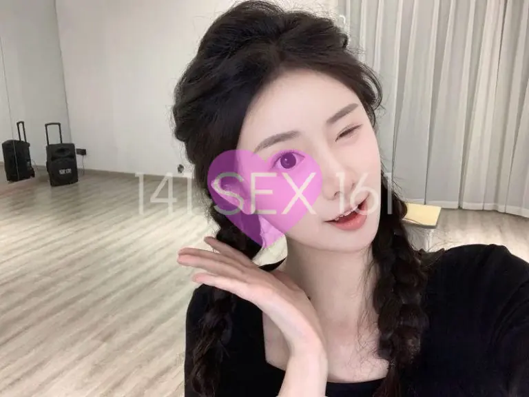 婴儿, 年龄: 19, 身高: 168