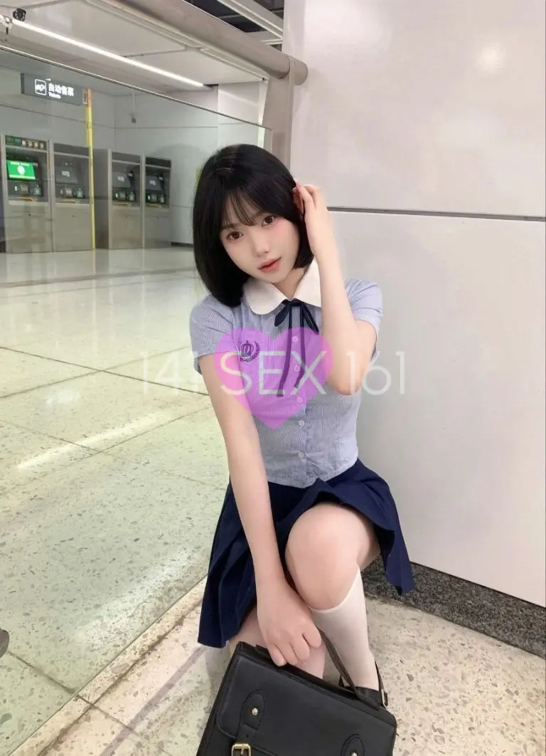 婴儿, 年龄: 20, 身高: 168