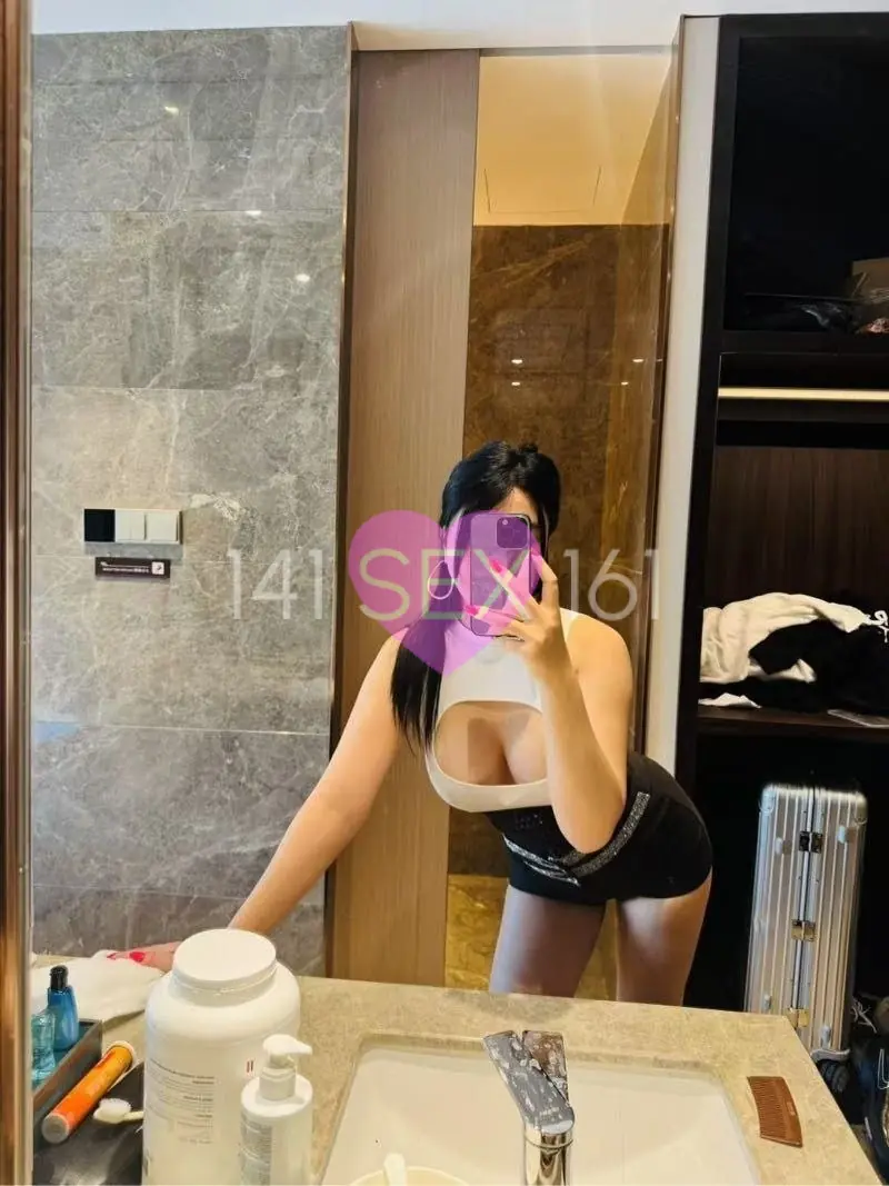 婴儿