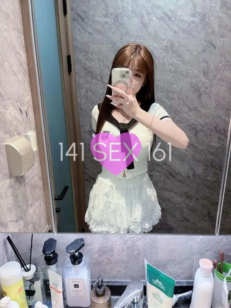 婴儿, 年龄: 19, 身高: 172