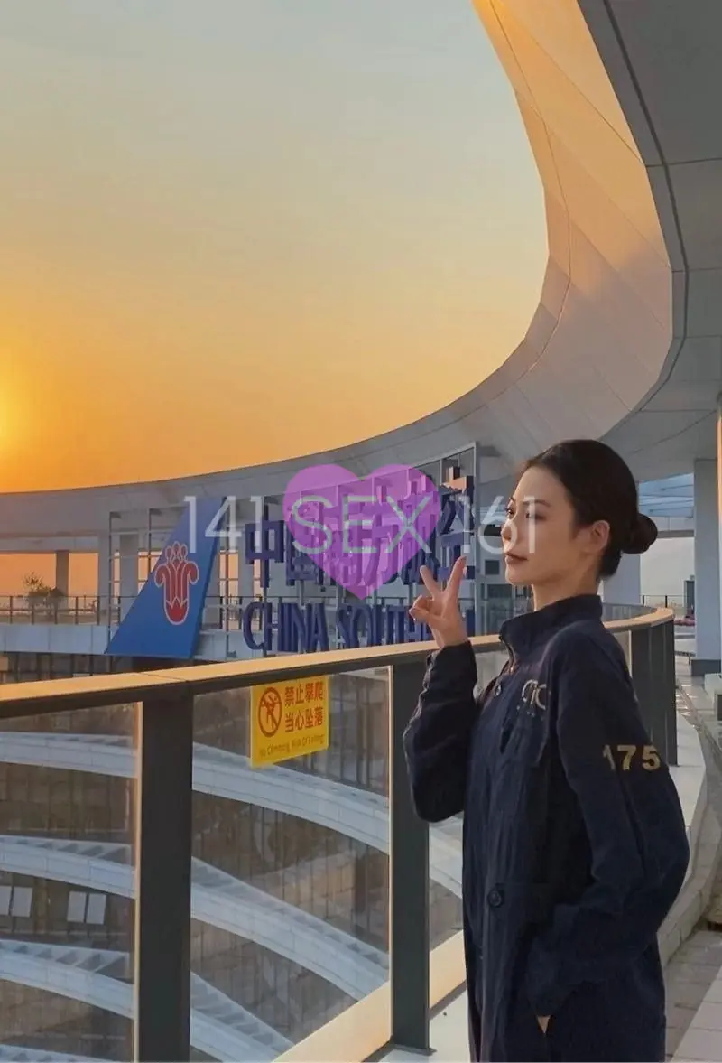 婴儿