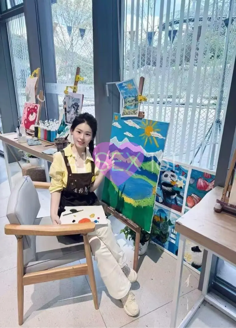莫莫
