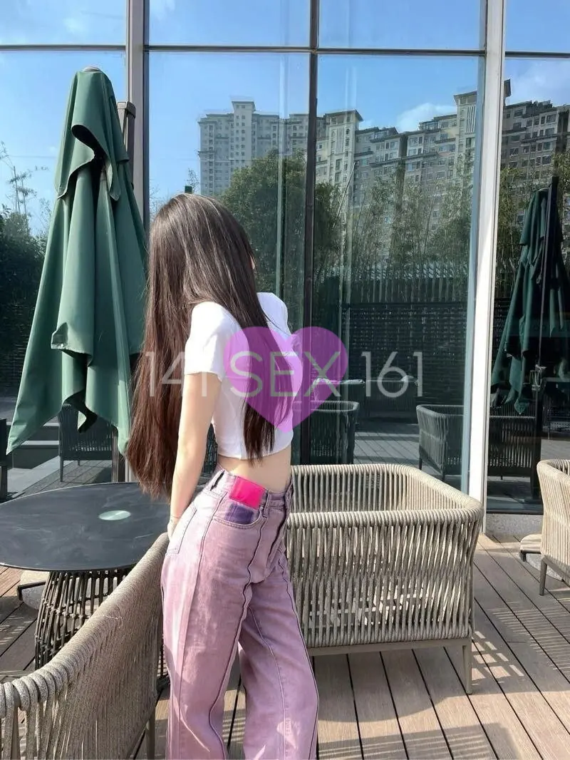 婴儿