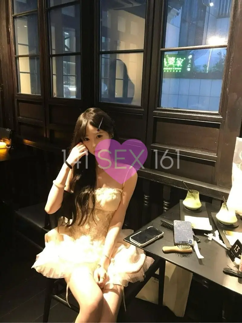 婴儿