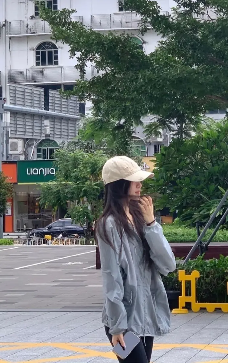 婴儿, 年龄: 19, 身高: 168
