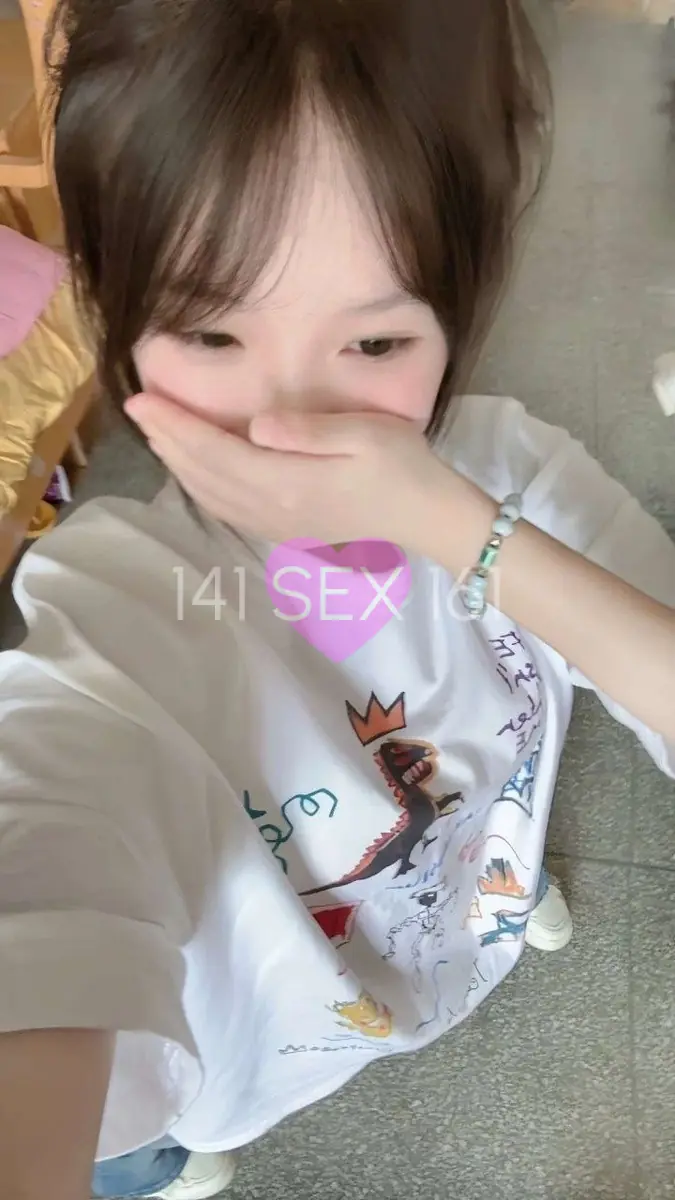 婴儿