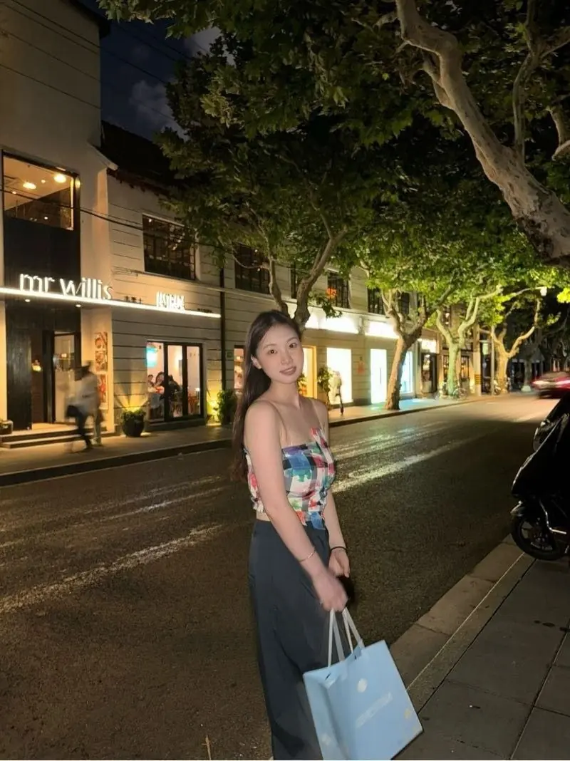 婴儿