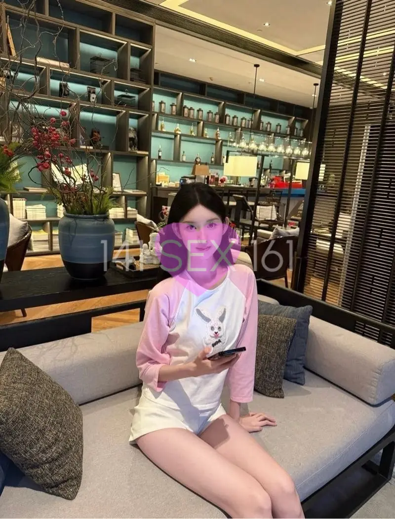 婴儿