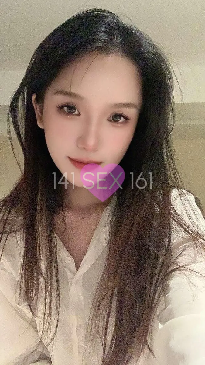 女性