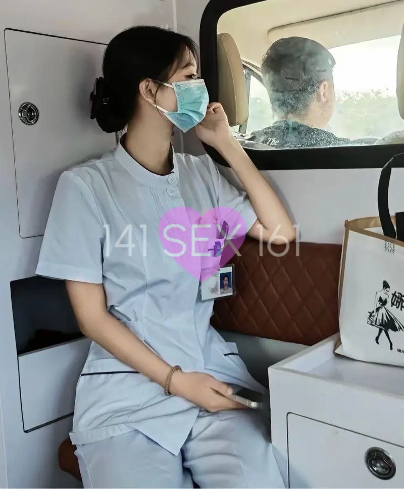 婴儿