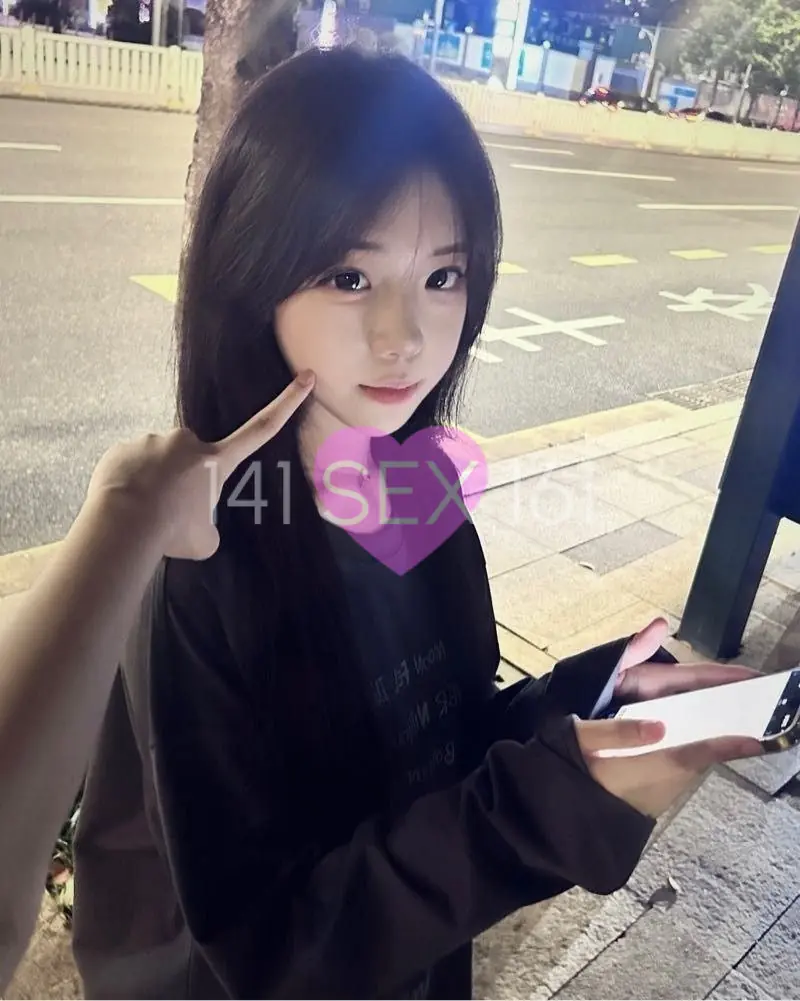 婴儿