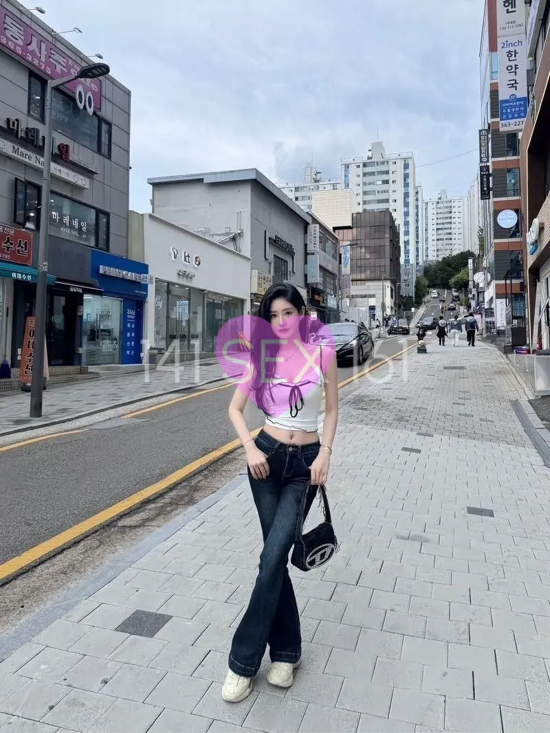 婴儿