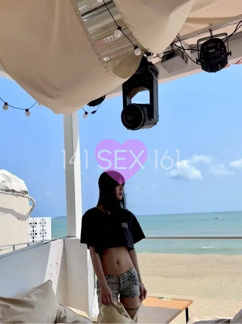 婴儿