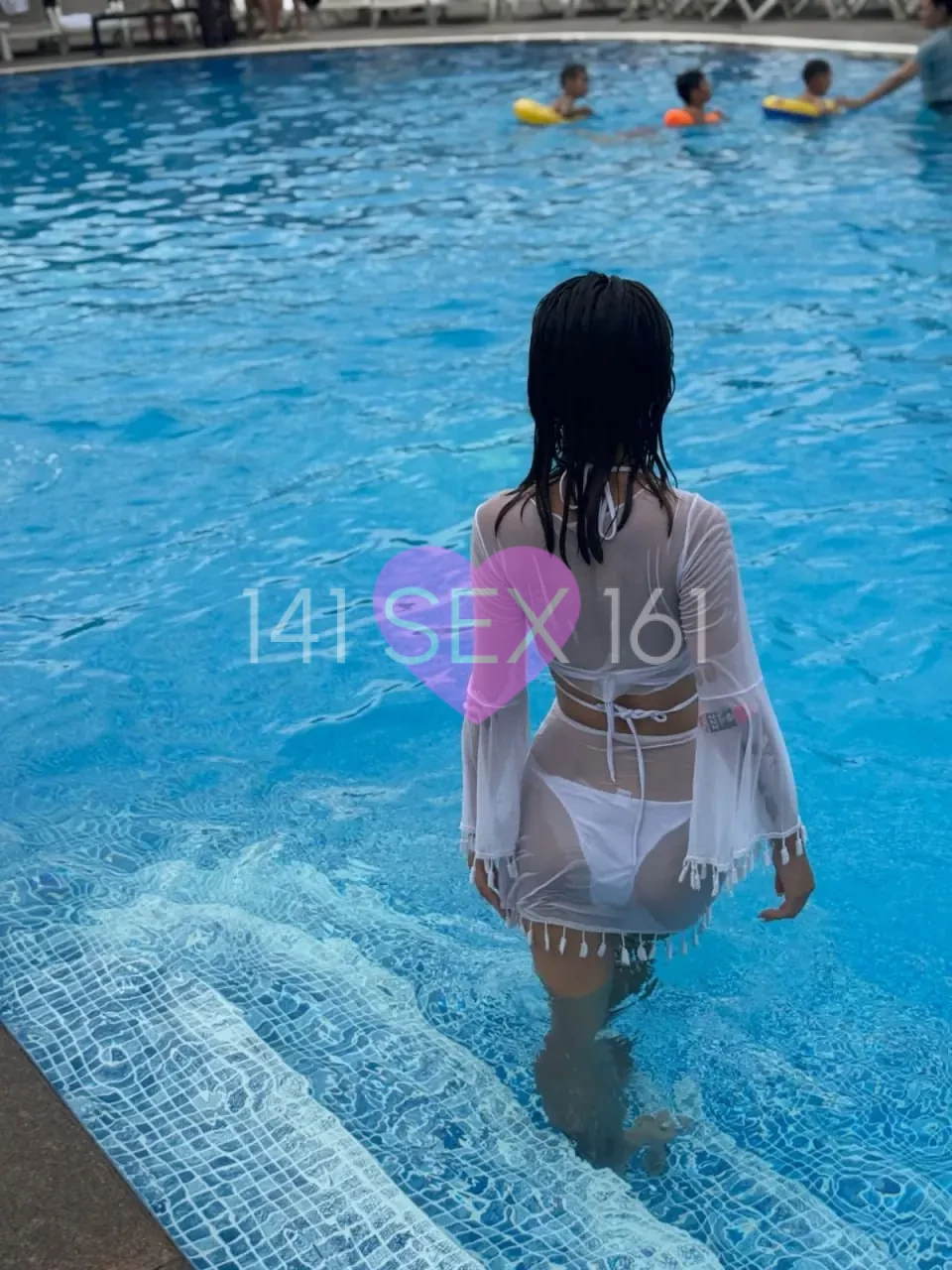 莱拉