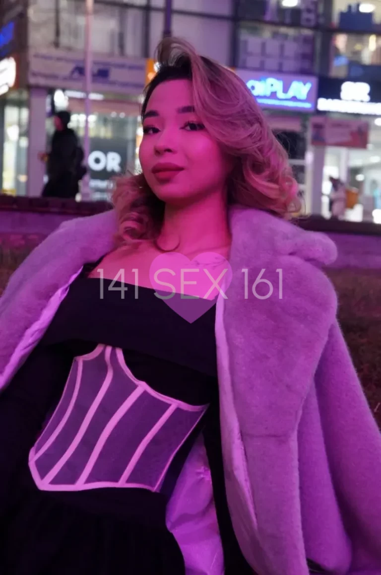 莱拉, 年龄: 18, 身高: 165